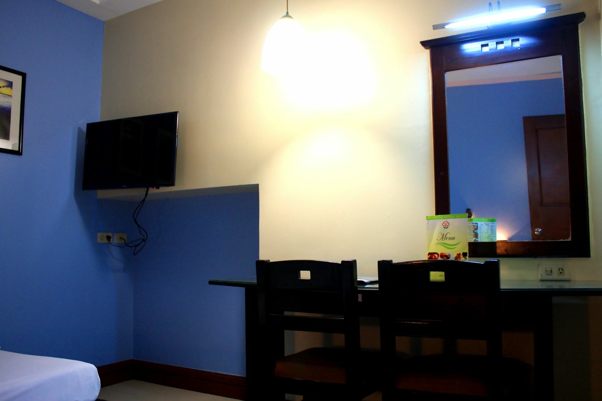 Vista Apartelle San Pedro Makati Exterior foto